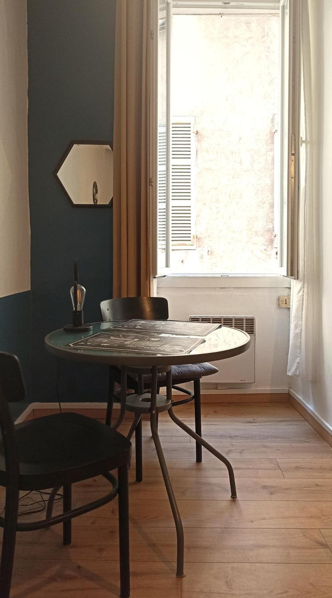 Appartement Studio Aux Pieds De Notre Dame De La Garde à Marseille Extérieur photo