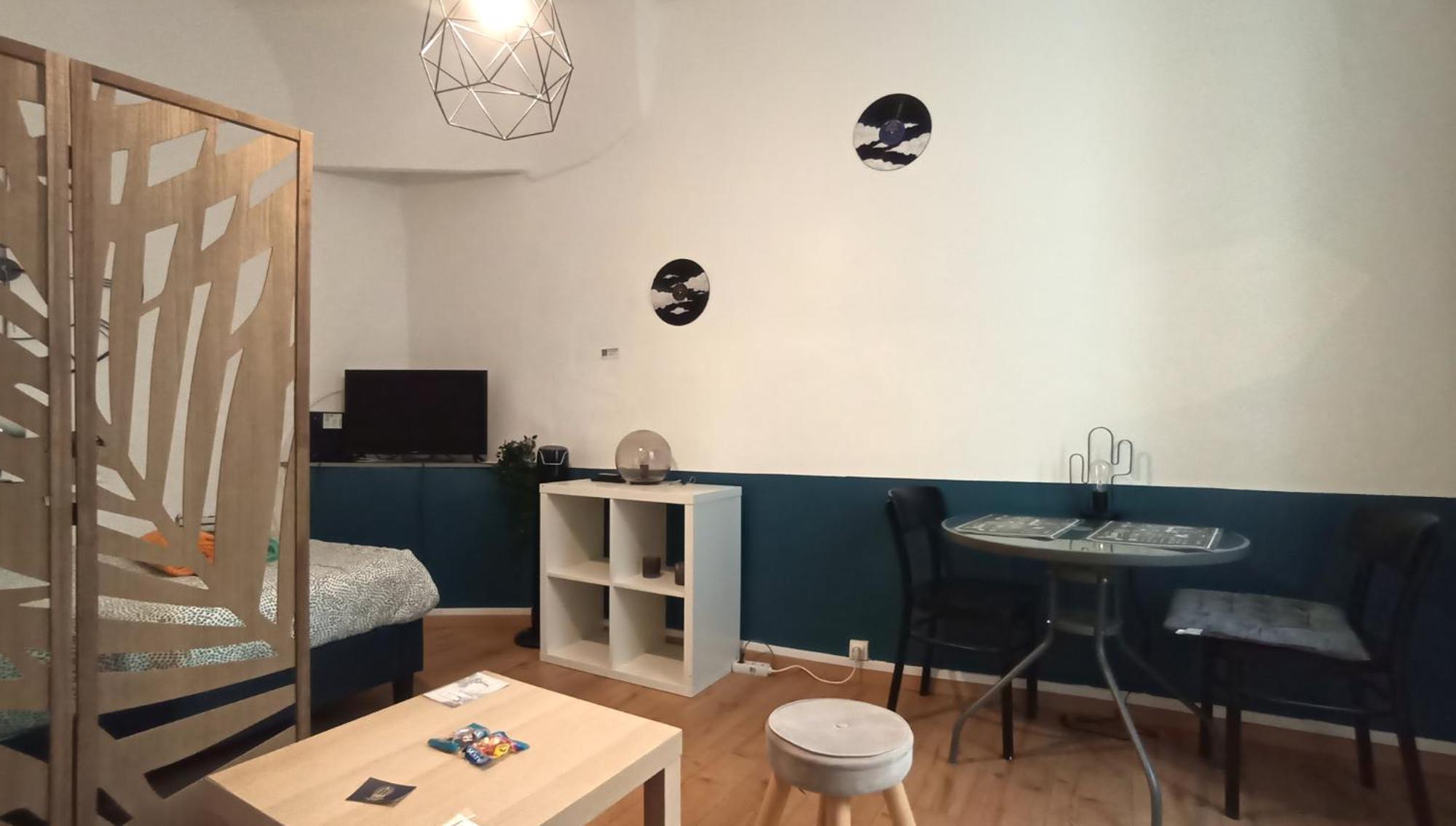 Appartement Studio Aux Pieds De Notre Dame De La Garde à Marseille Extérieur photo